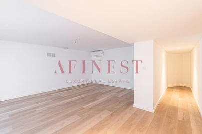 Moradia T8 para Venda em Cascais e Estoril