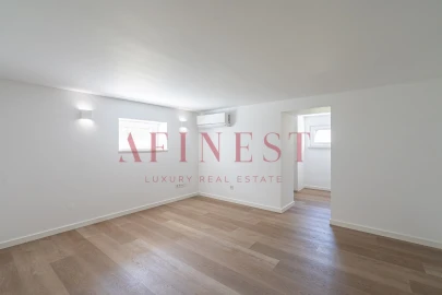 Moradia T8 para Venda em Cascais e Estoril