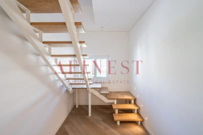 Moradia T8 para Venda em Cascais e Estoril