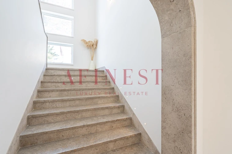 Moradia T8 para Venda em Cascais e Estoril Foto 30