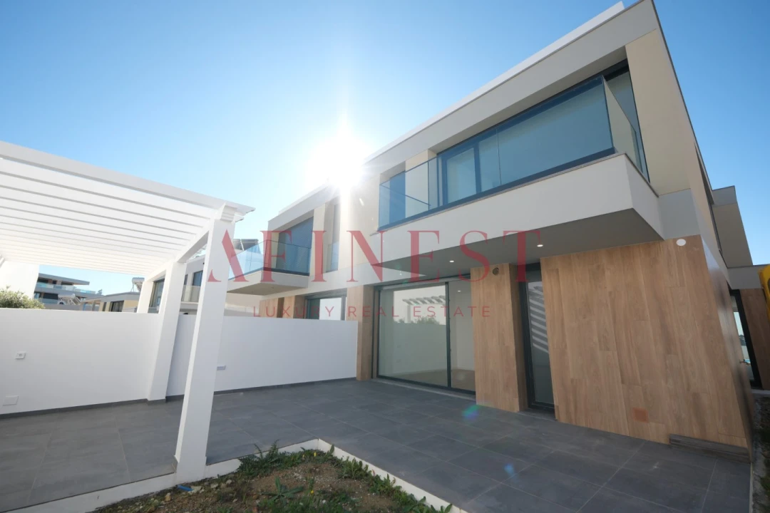 Moradia T4 para Venda em Ericeira Foto 8