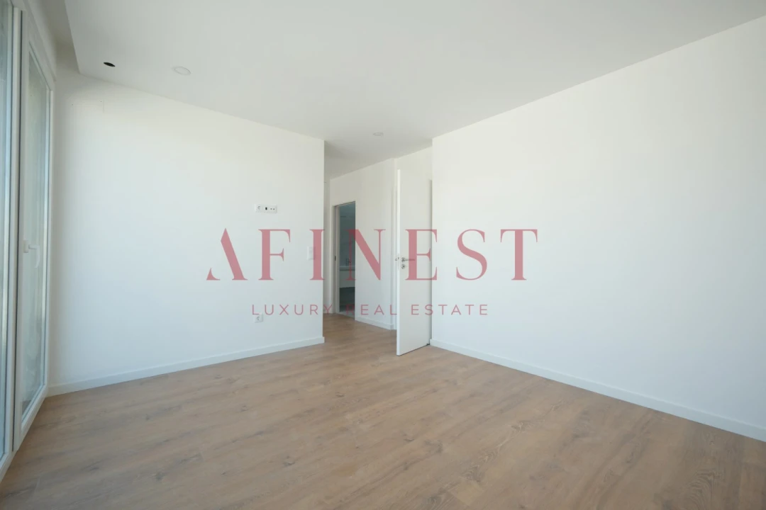 Moradia T4 para Venda em Ericeira Foto 19