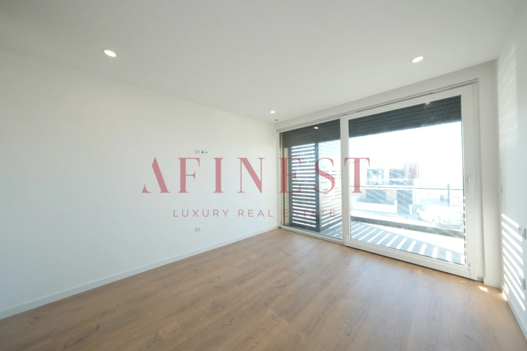 Moradia T4 para Venda em Ericeira Foto 31