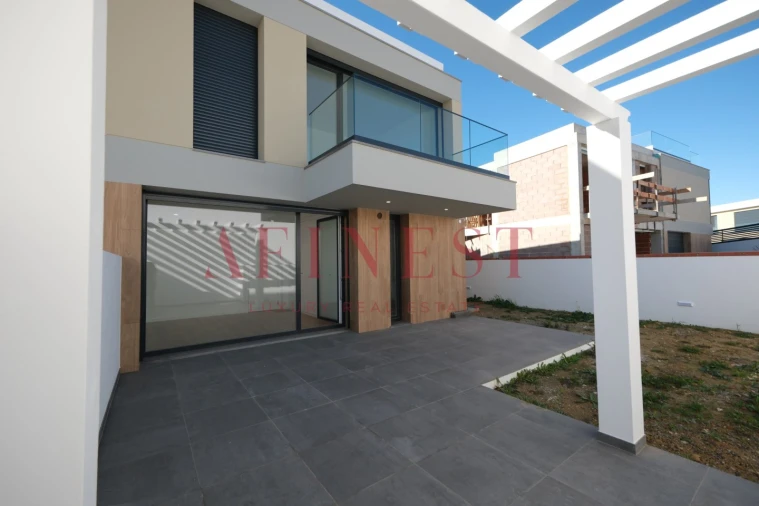 Moradia T4 para Venda em Ericeira Foto 15