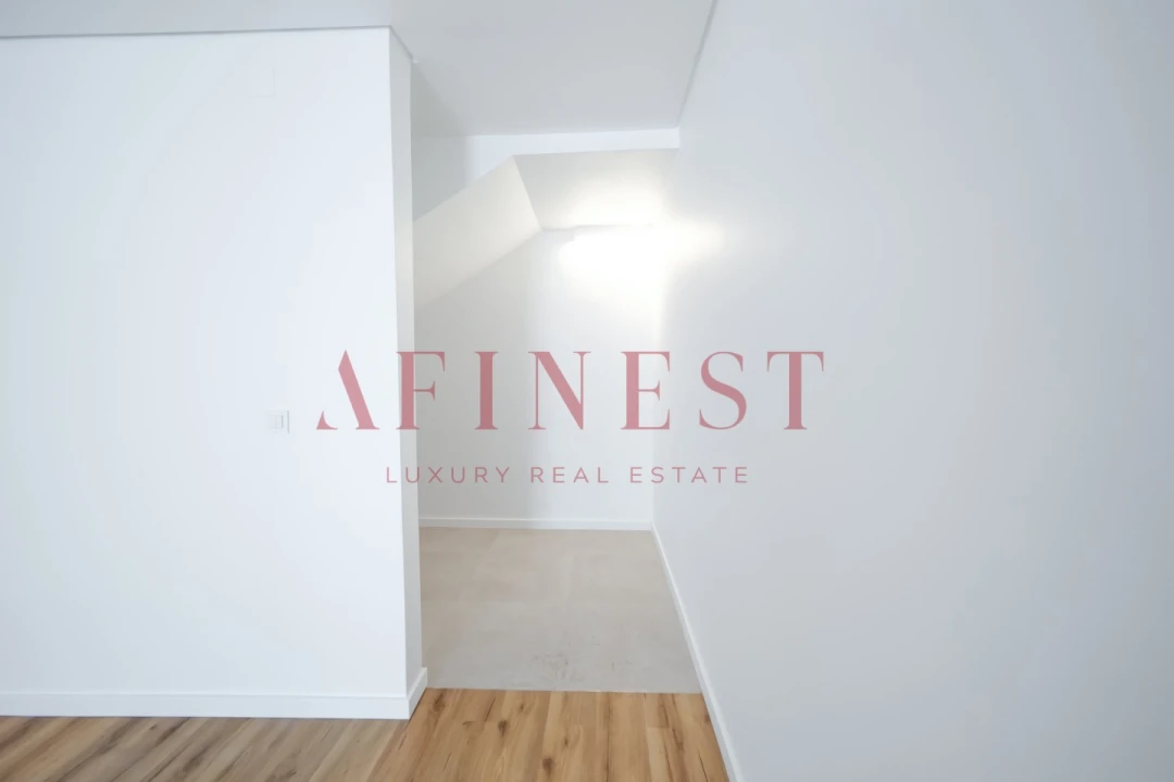 Apartamento T3 para Arrendamento em Carcavelos e Parede Foto 34