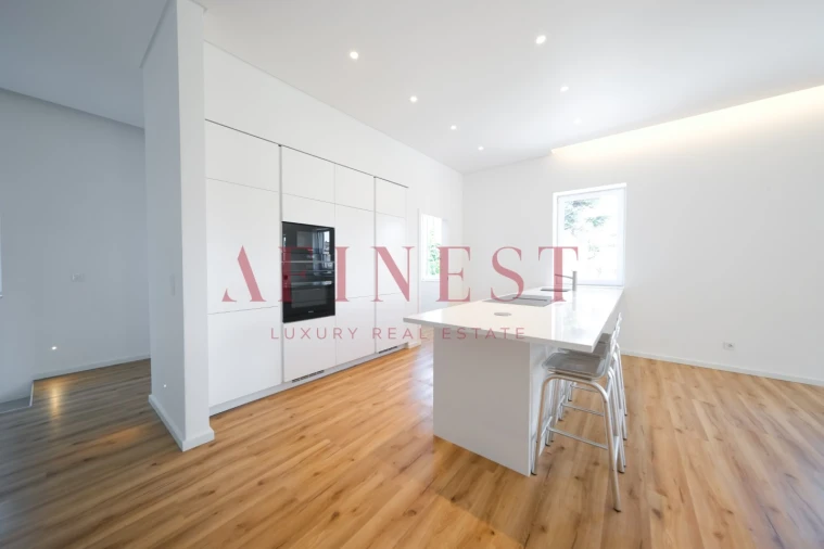 Apartamento T3 para Arrendamento em Carcavelos e Parede Foto 6