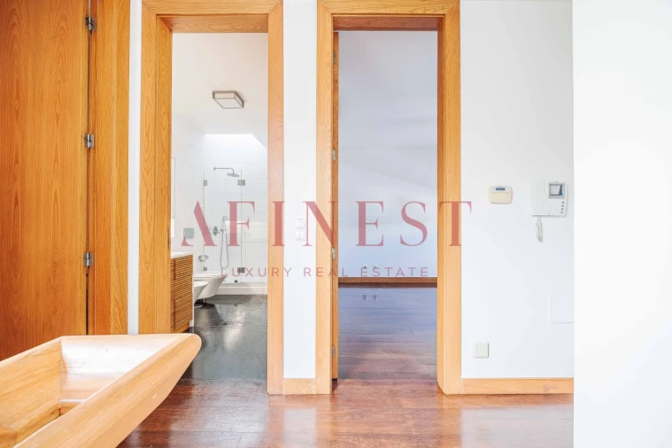 Moradia T4 para Arrendamento em Carcavelos e Parede Foto 54