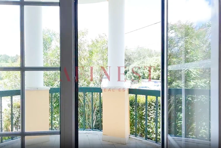 Apartamento T2 para Arrendamento em Alcabideche Foto 4