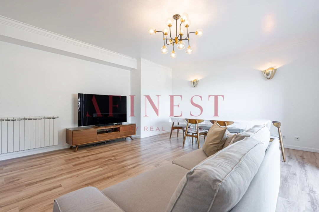 Apartamento T2 para Arrendamento em Santa Maria e São Miguel, São Martinho, São Pedro Penaferrim Foto 5