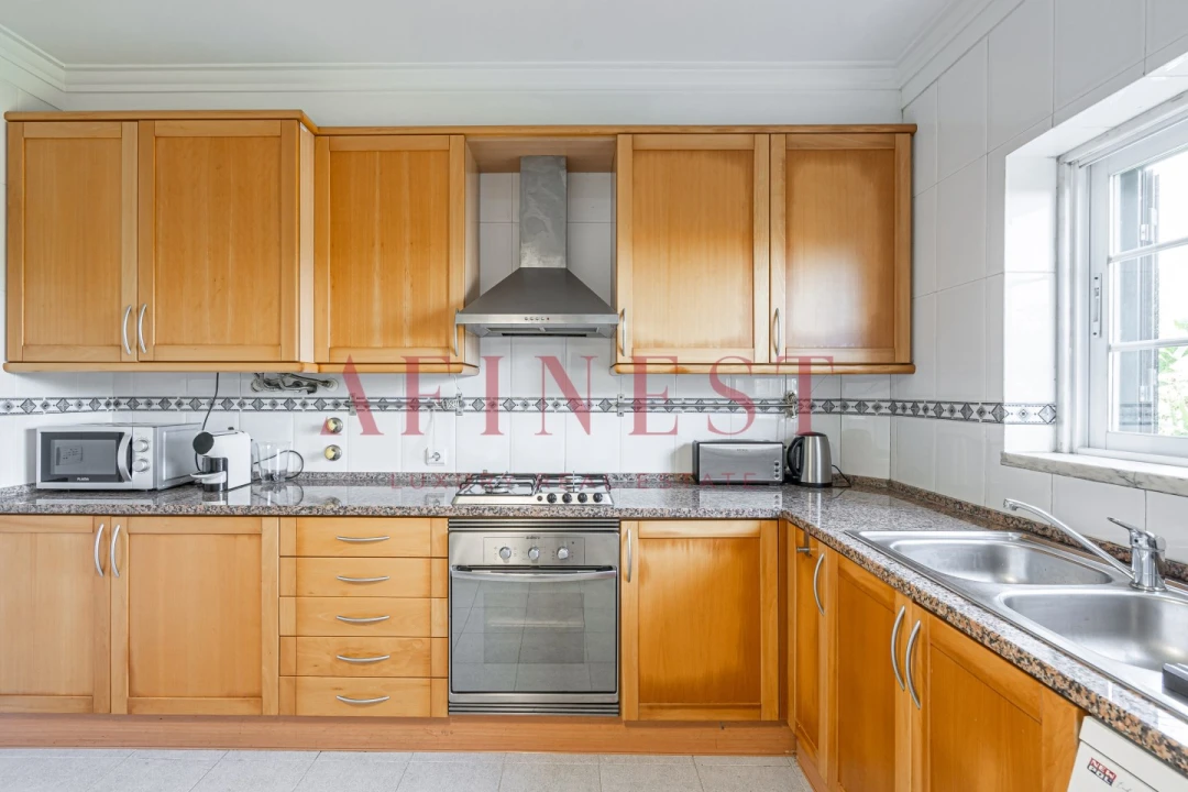 Apartamento T2 para Arrendamento em Santa Maria e São Miguel, São Martinho, São Pedro Penaferrim Foto 17