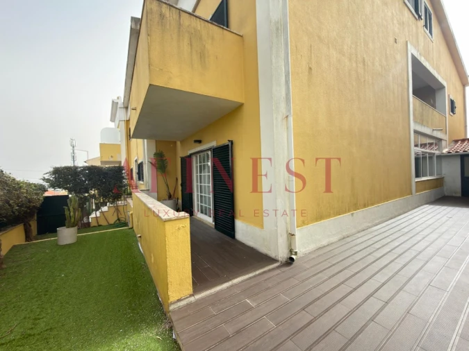 Apartamento T2 para Arrendamento em Santa Maria e São Miguel, São Martinho, São Pedro Penaferrim Foto 34