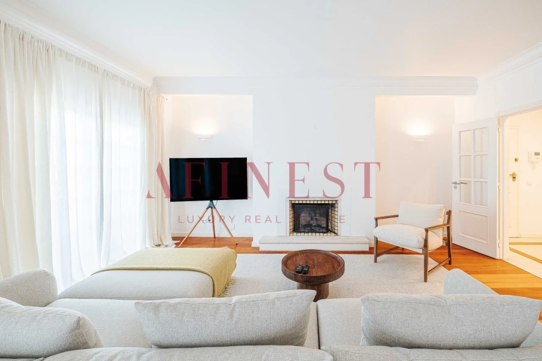 Apartamento T3 para Arrendamento em Santa Maria e São Miguel, São Martinho, São Pedro Penaferrim Foto 1