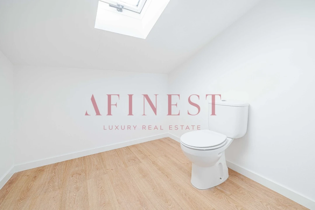 Apartamento T3 para Arrendamento em Santa Maria e São Miguel, São Martinho, São Pedro Penaferrim Foto 28