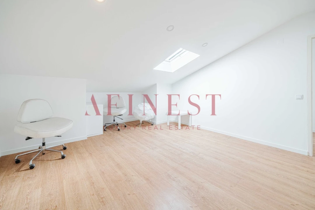 Apartamento T3 para Arrendamento em Santa Maria e São Miguel, São Martinho, São Pedro Penaferrim Foto 37