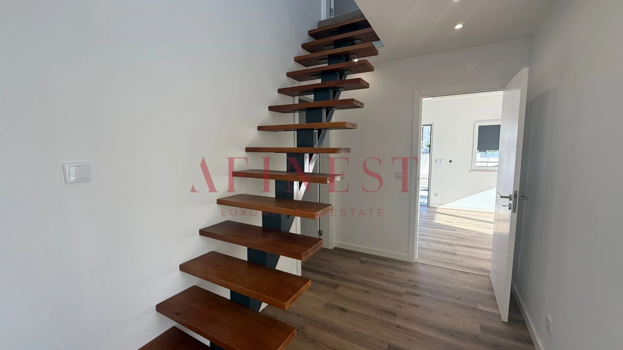 Moradia T3 para Venda em Charneca de Caparica e Sobreda Foto 21