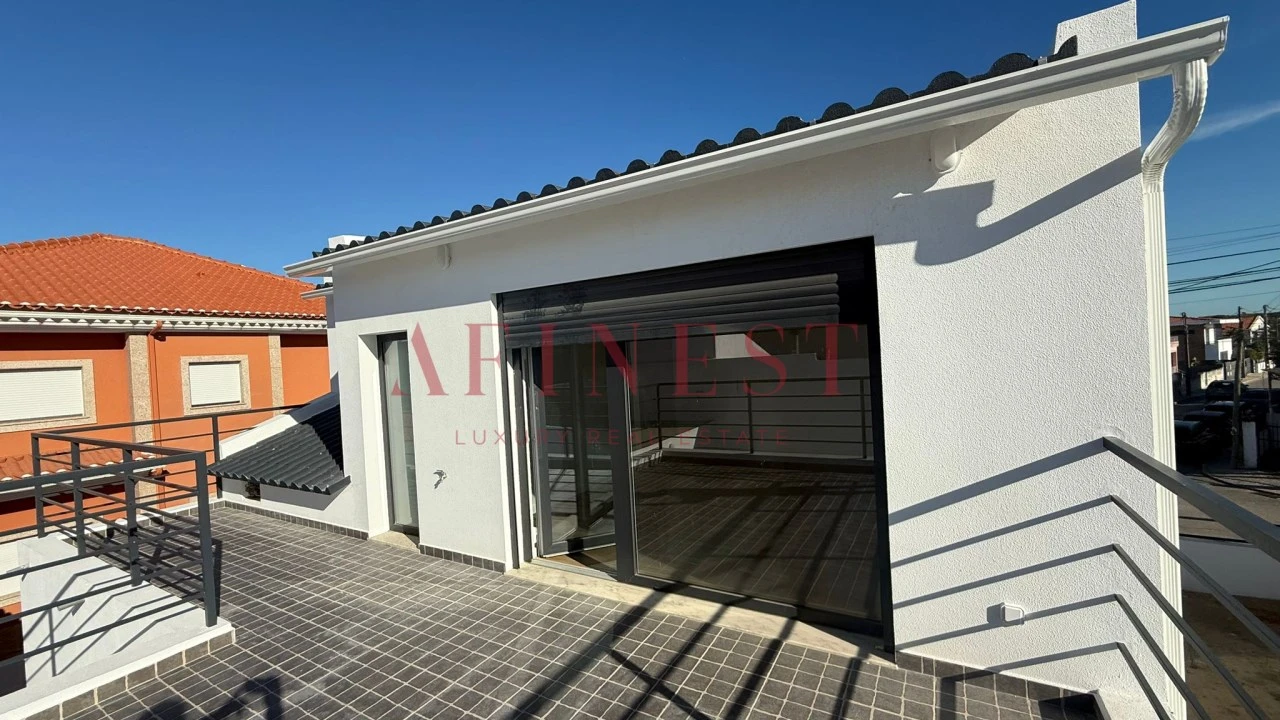 Moradia T3 para Venda em Charneca de Caparica e Sobreda Foto 32