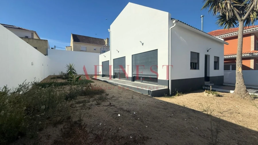 Moradia T3 para Venda em Charneca de Caparica e Sobreda Foto 2