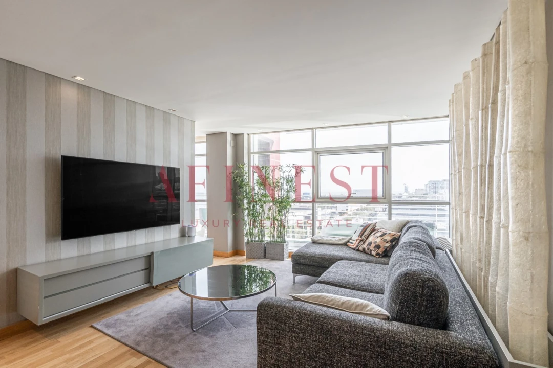 Apartamento T3 para Arrendamento em Parque das Nações Foto 2