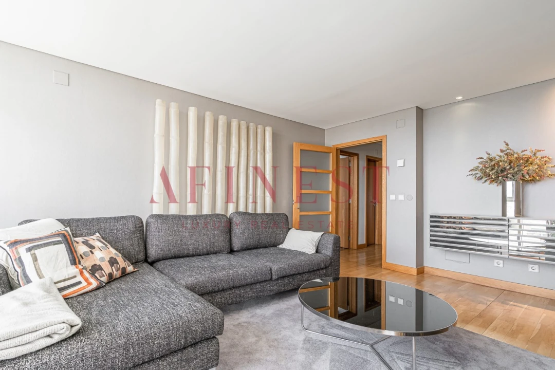 Apartamento T3 para Arrendamento em Parque das Nações Foto 14