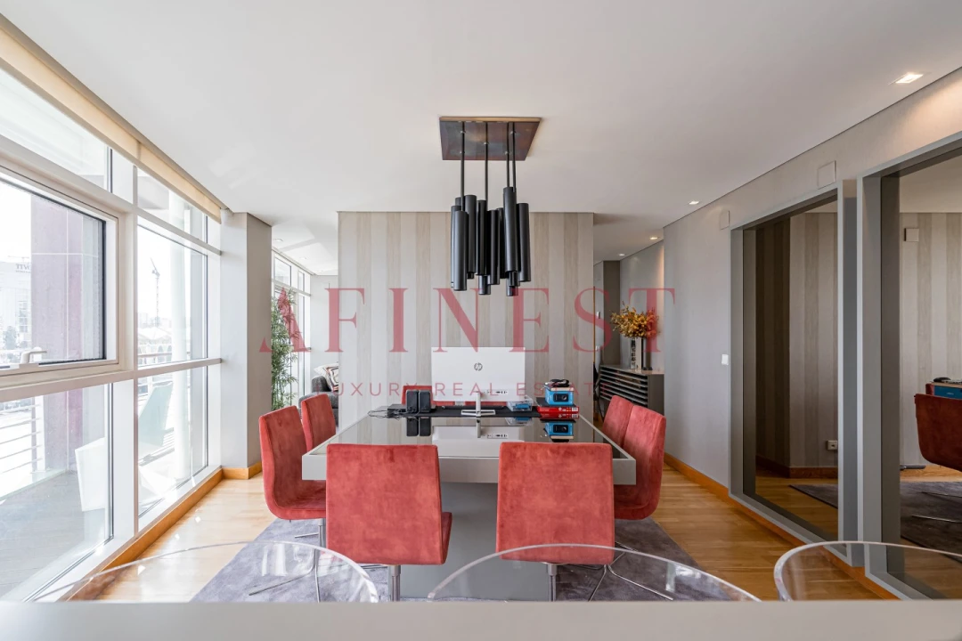 Apartamento T3 para Arrendamento em Parque das Nações Foto 15