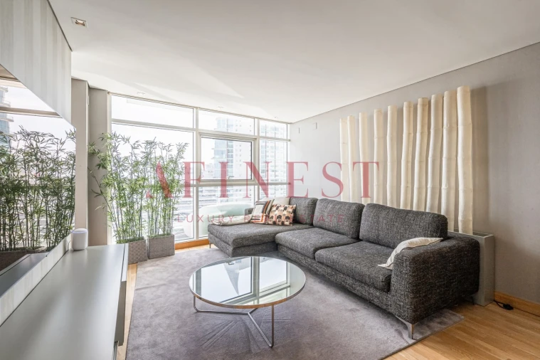 Apartamento T3 para Arrendamento em Parque das Nações Foto 12