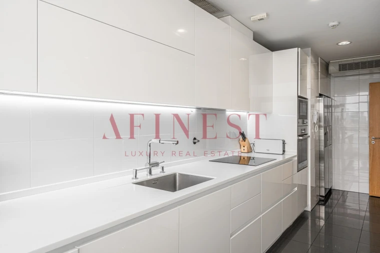 Apartamento T3 para Arrendamento em Parque das Nações Foto 8