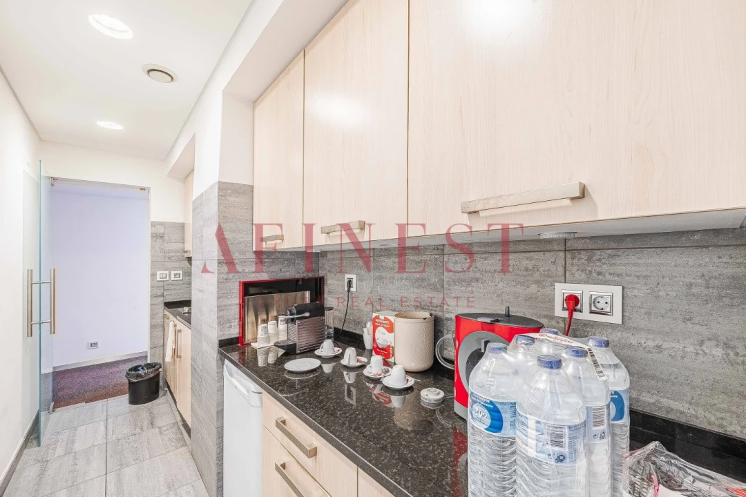 Apartamento T6 para Venda em Avenidas Novas Foto 22