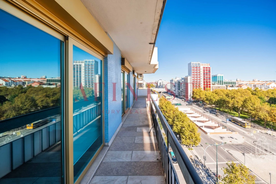Apartamento T6 para Venda em Avenidas Novas Foto 1