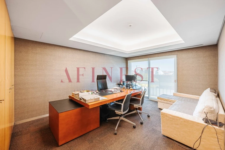 Apartamento T6 para Venda em Avenidas Novas Foto 41