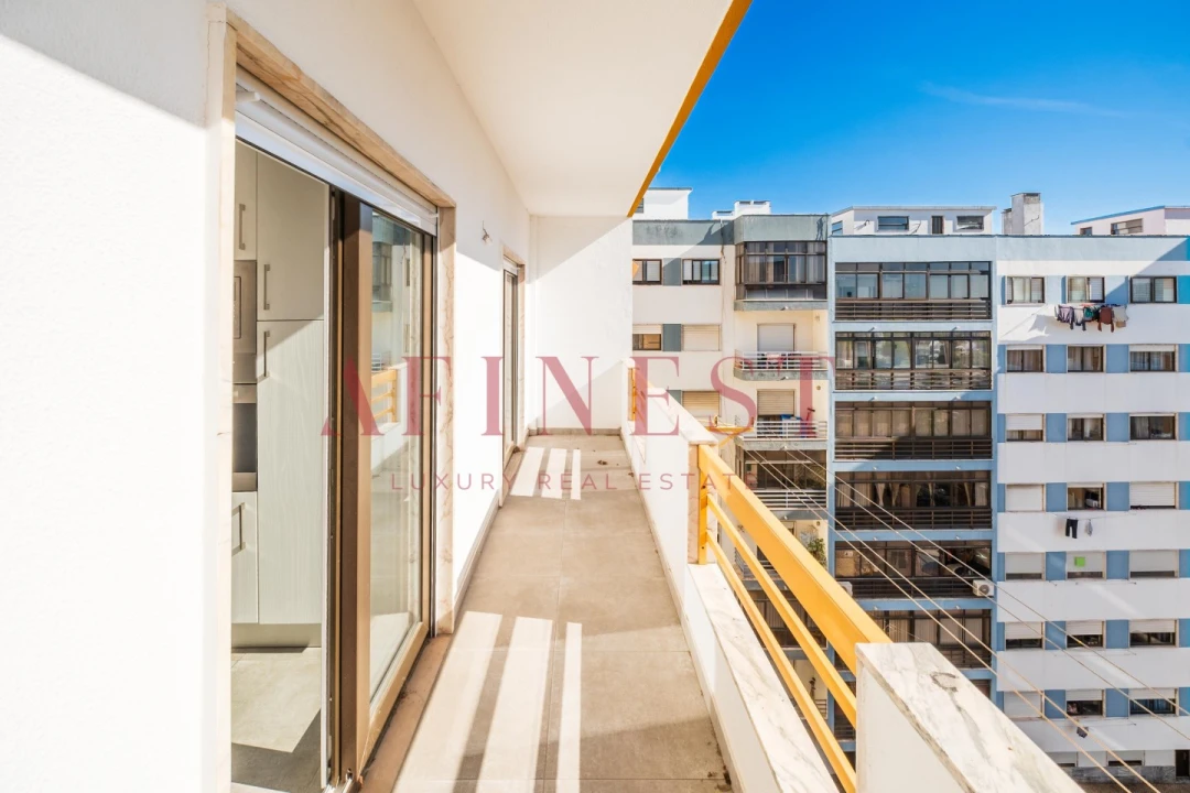 Apartamento T2 para Venda em Amora Foto 32
