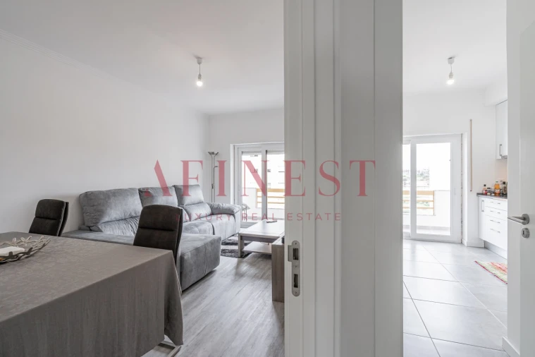 Apartamento T2 para Venda em Amora Foto 11