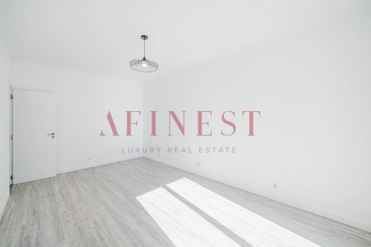 Apartamento T2 para Venda em Amora Foto 7