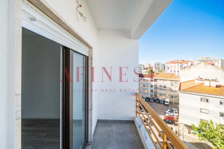 Apartamento T2 para Venda em Amora Foto 26