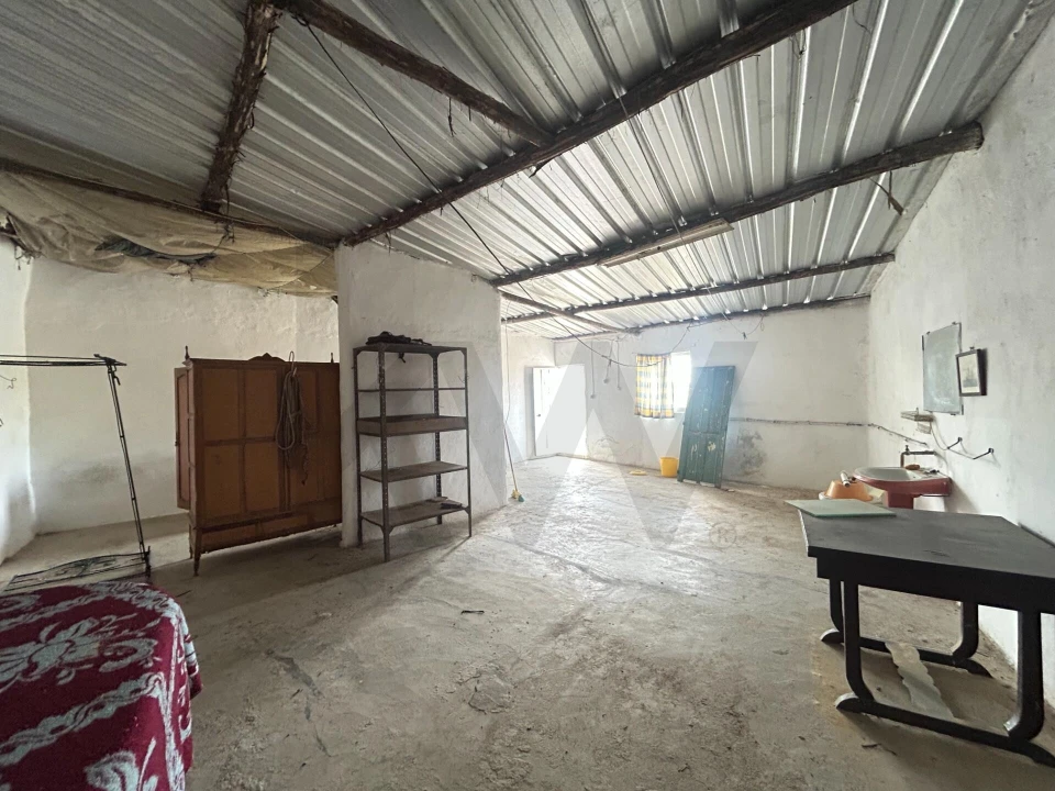 Moradia T2 para Venda em Alcoentre Foto 3