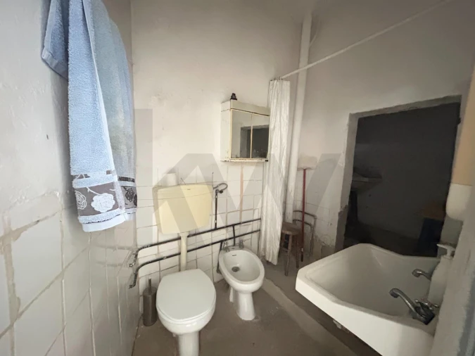 Moradia T2 para Venda em Alcoentre Foto 12