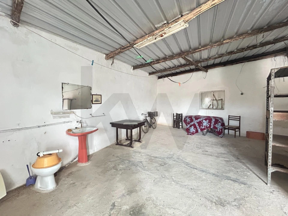 Moradia T2 para Venda em Alcoentre Foto 6