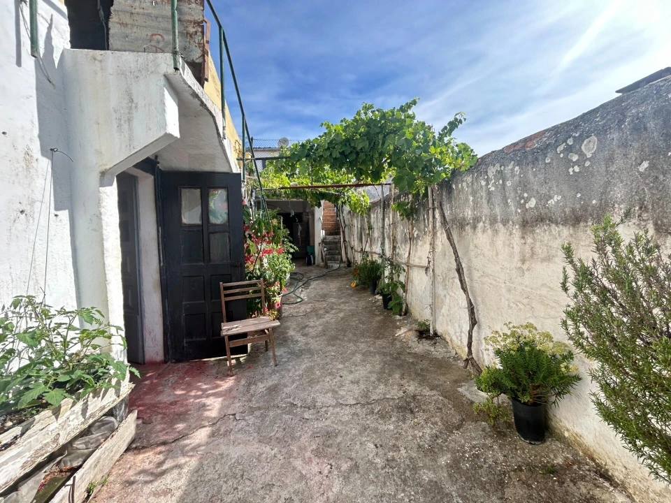 Moradia T2 para Venda em Alcoentre Foto 14