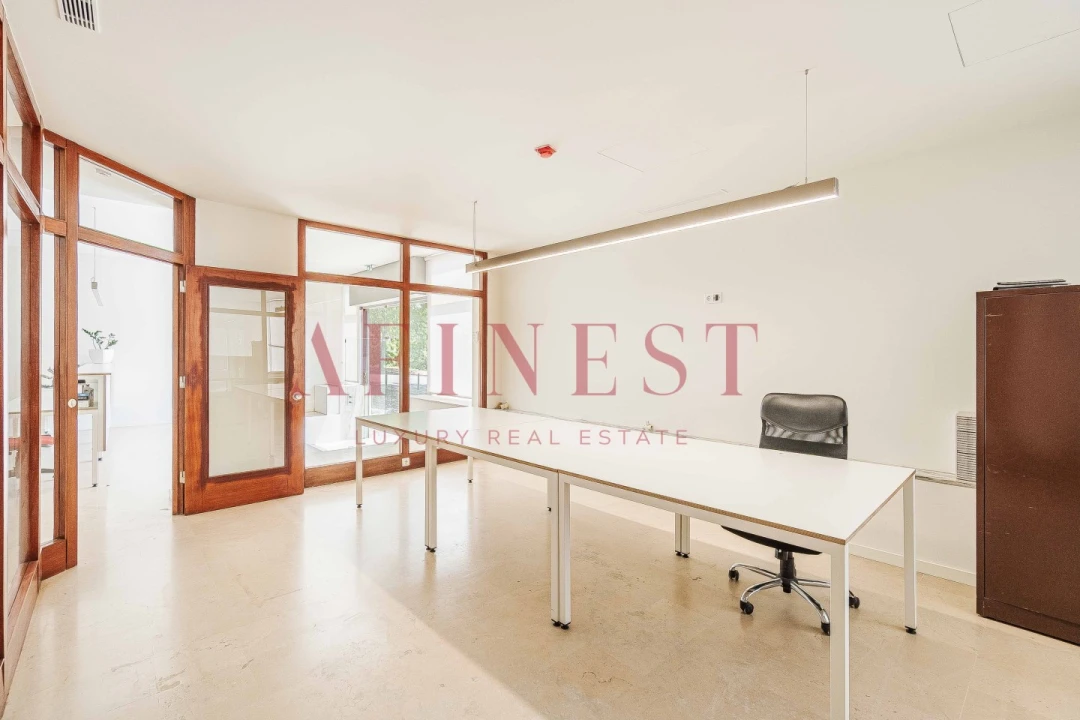 Escritório para Arrendamento em Areeiro Foto 11