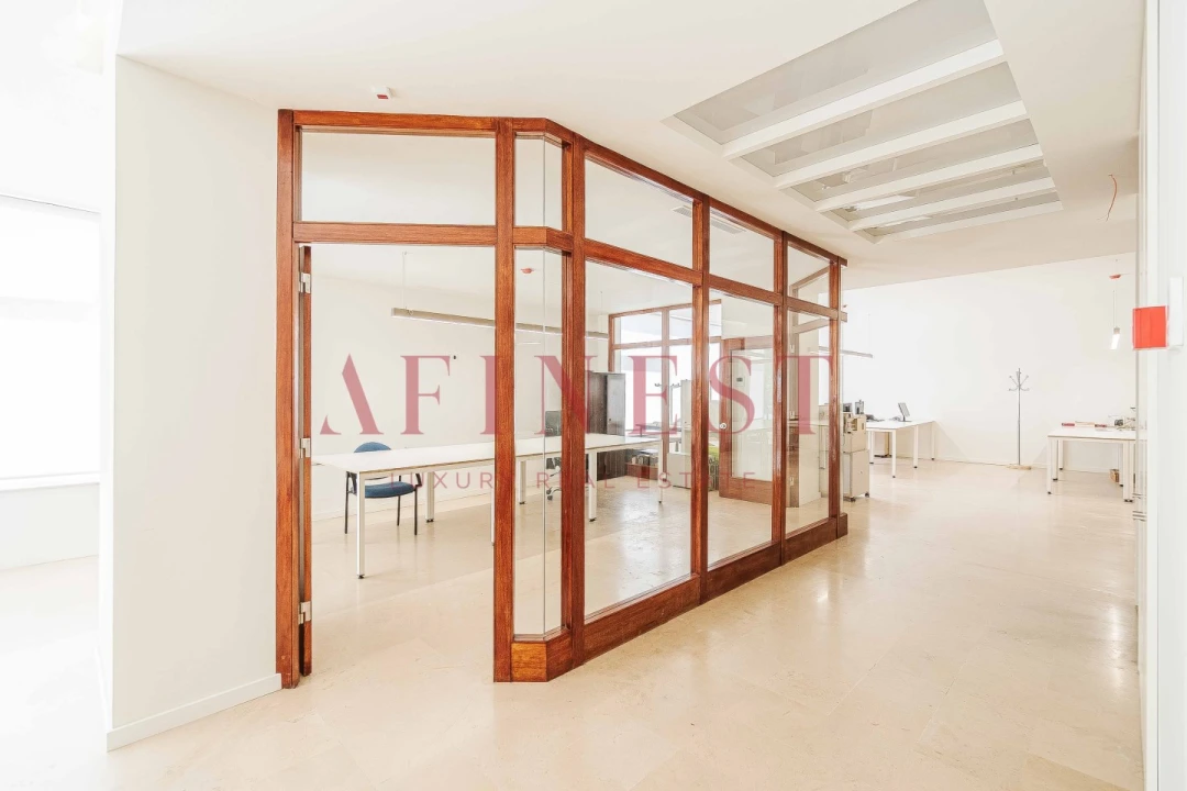 Escritório para Arrendamento em Areeiro Foto 6