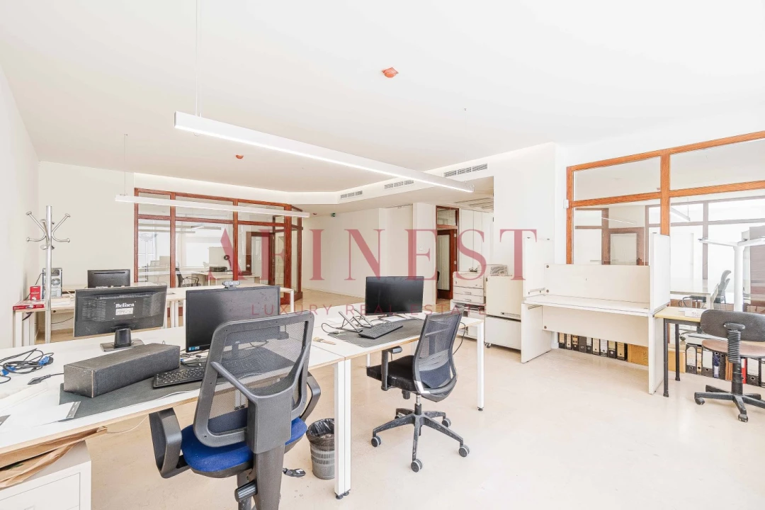 Escritório para Arrendamento em Areeiro Foto 14