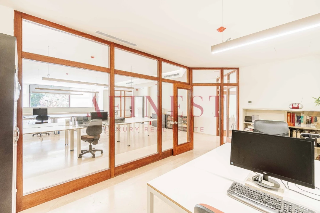 Escritório para Arrendamento em Areeiro Foto 36