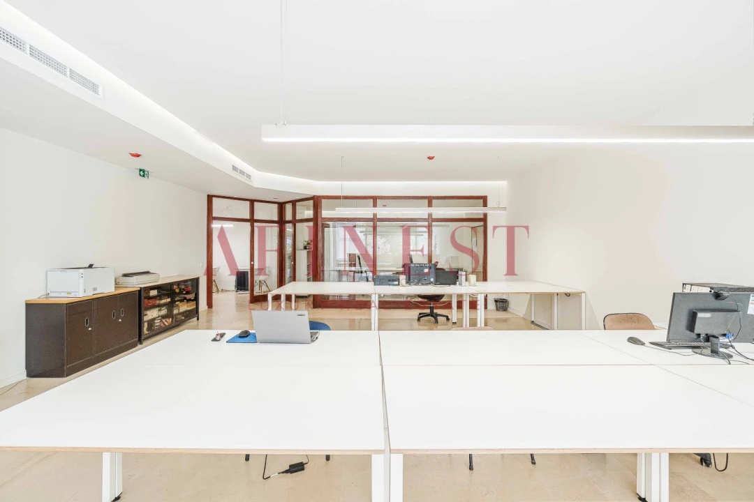 Escritório para Arrendamento em Areeiro Foto 42
