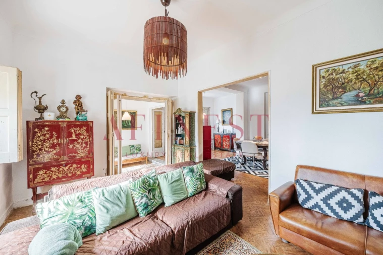 Moradia T5 para Venda em Carcavelos e Parede Foto 8