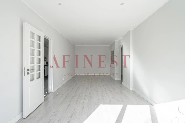 Apartamento T2 para Arrendamento em São Domingos de Rana