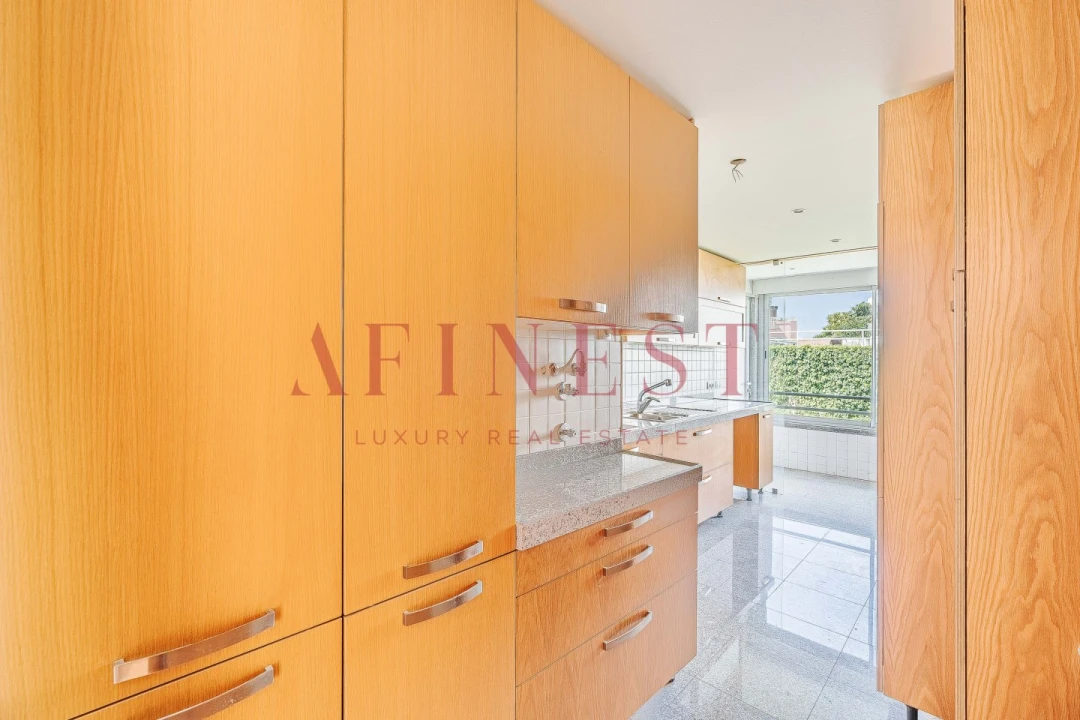 Apartamento T4 para Venda em Carcavelos e Parede Foto 9