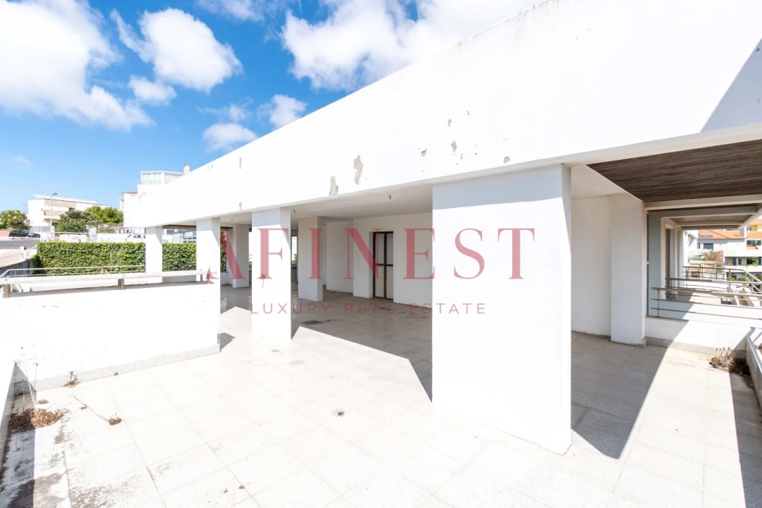 Apartamento T4 para Venda em Carcavelos e Parede Foto 7