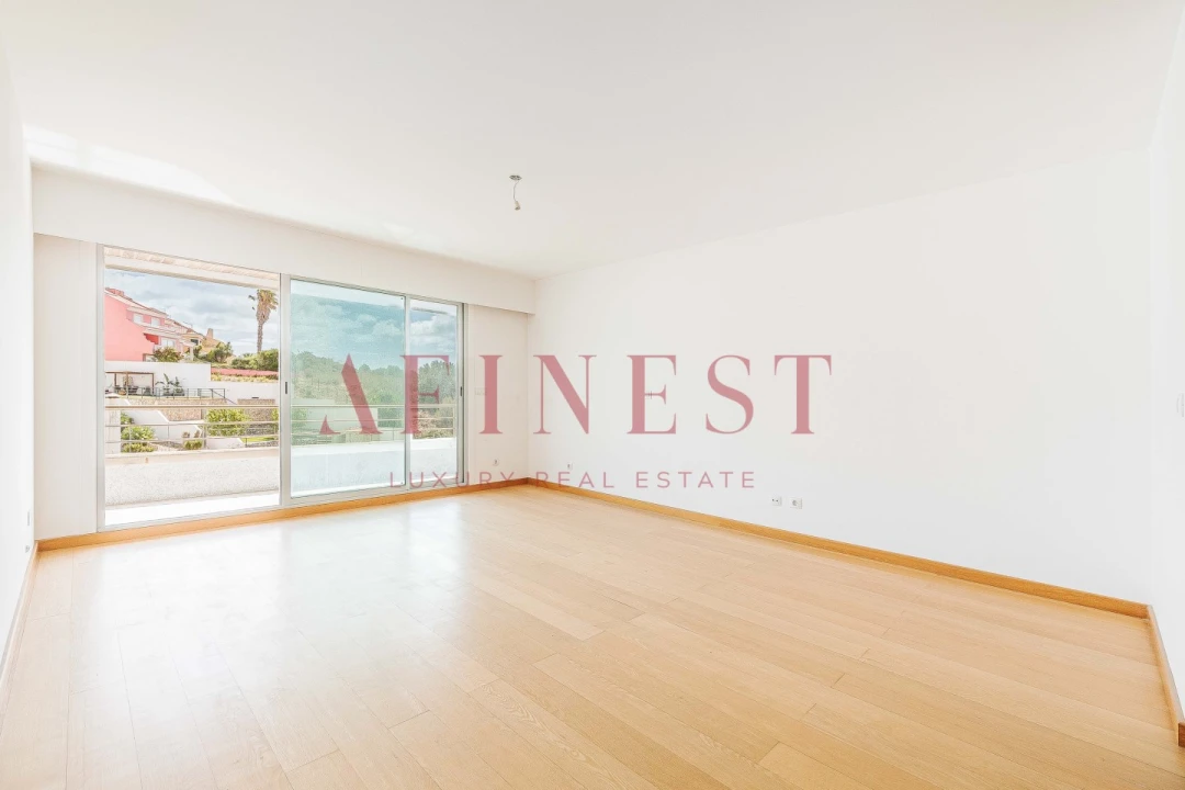 Apartamento T4 para Venda em Carcavelos e Parede Foto 35