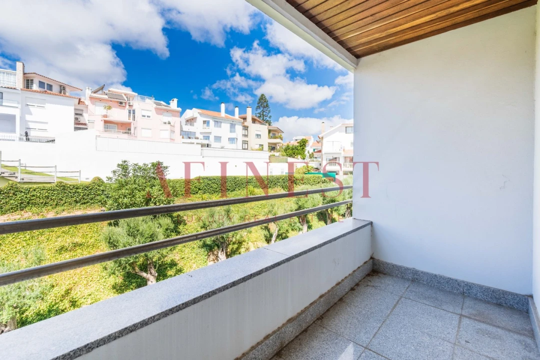 Apartamento T4 para Venda em Carcavelos e Parede Foto 36