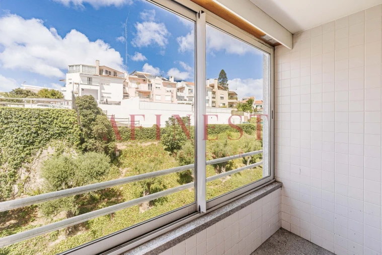 Apartamento T4 para Venda em Carcavelos e Parede Foto 14