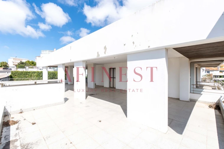 Apartamento T4 para Venda em Carcavelos e Parede Foto 7